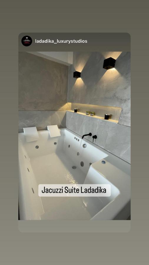 Jacuzzi Suite Ladadika Салоніки Екстер'єр фото